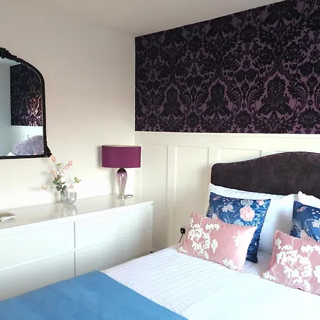 The Birch Homely Retreat